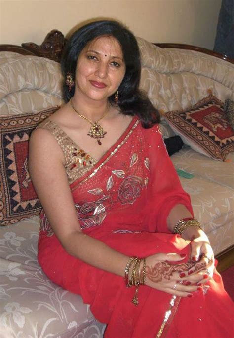 Free Indian MILF Porn Videos